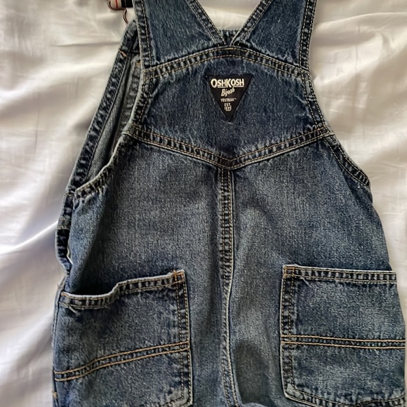 OshKosh overalls size 3 - Picture 4 of 4